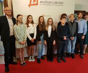 Gorzów: Uczniowie z SP 17 zrobili film. W muzeum była wielka premiera