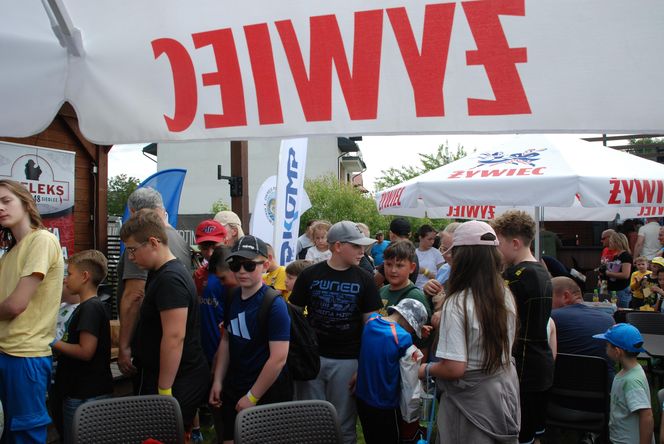 W 2025 roku zawody wędkarskie dla dzieci w Siedlcach przyciągnęły rekordową liczbę uczestników