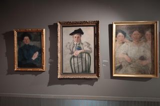 Muzeum Narodowe w Lublinie historię sztuki buduje na nowo. Wystawa Co babie do pędzla?! jest już gotowa