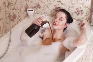 Kąpiel z kawą przeciw mrozom