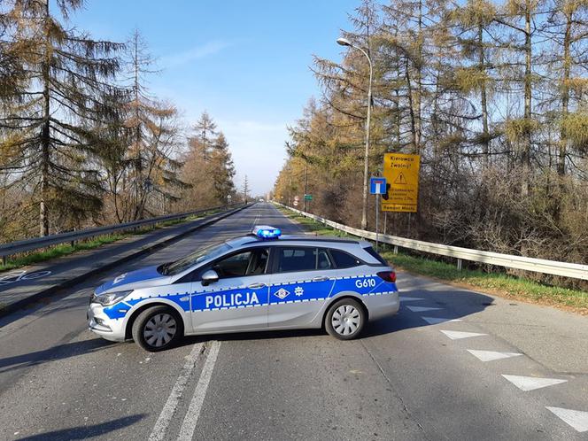 Stan zamkniętego mostu w Ostrowie był TRAGICZNY. Świadczą o tym zdjęcia