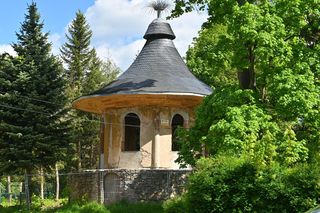 Stara herbaciarnia w Kowarach znowu zaprosi gości. Emilia marzyła o niej od dzieciństwa i teraz przywraca ją do życia