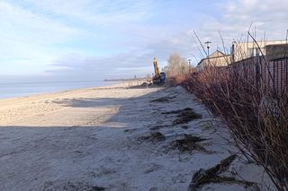 Rewa. Prace przy falochronie prowadzone przez Urząd Morski w Gdyni