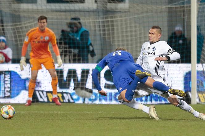 W ostatnim meczu Wisły z Legią w Płocku było 1:0 dla stołecznej drużyny. Gola strzelił Artur Jędrzejczyk.