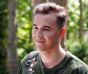 	Barwy szczęścia odc. 3058. Żołnierz Staś Pyrka (Olaf Kaprzyk)