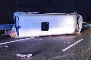 Zderzenie busów na autostradzie