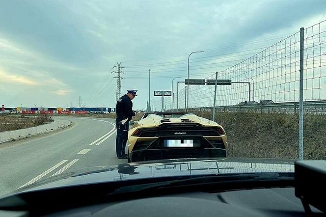 Szaleństwo na S7! Lamborghini gnało 200 km/h. Zobacz, co się stało!