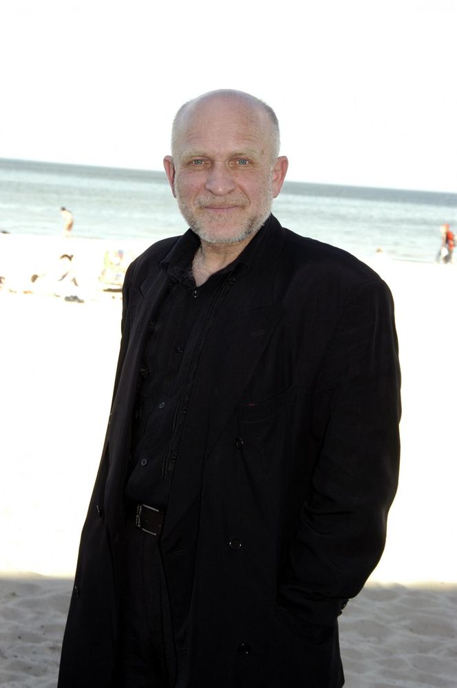 To on przed laty prowadził kultowy program "Rosyjska ruletka". Dziś obchodzi 80 urodziny