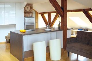 Wyspa kuchenna na poddaszu