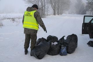 Przemytnik papierosów z magazynem na cmentarzu