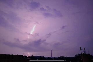 Nocna burza nad Dolnym Śląskiem. Pioruny w obiektywie mieszkańców