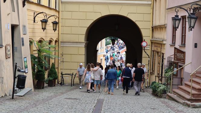 Piękny dzień nad Zalewem Zemborzyckim. Tak lublinianie łapali ostatnie promienie słońca 