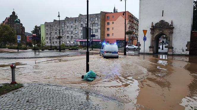 Nysa, centrum miasta zalane