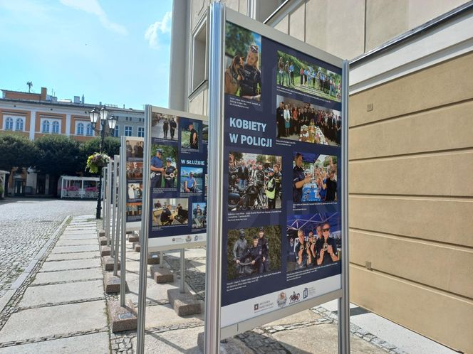 Trwają obchody Święta Policji w Lesznie. Świętują policjanci i policjantki