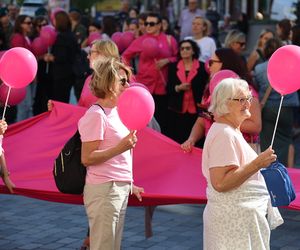 W centrum Lublina królował róż! Przez miasto przeszedł Marsz Różowej Wstążki