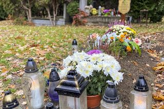 Grób matki Mateusza Morawieckiego