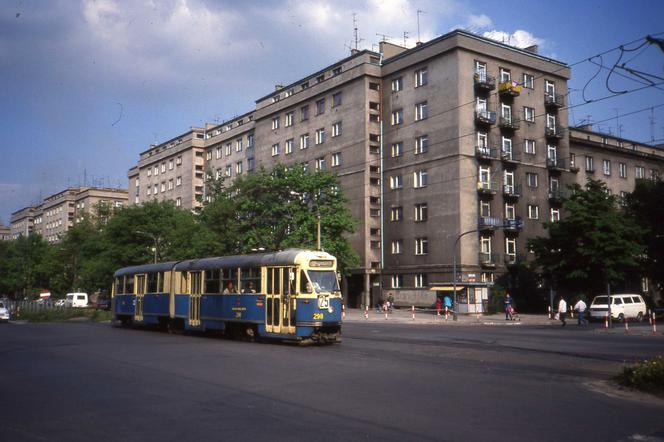 Tramwaj linii 25 w Nowej Hucie