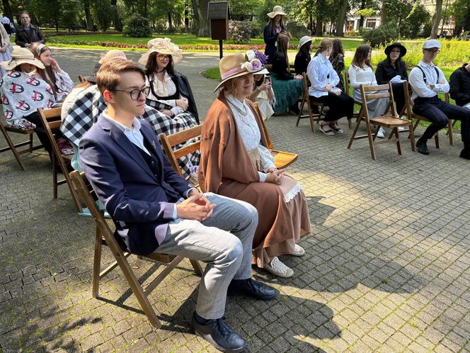 Piknik historyczny II LO w Nowym Sączu 