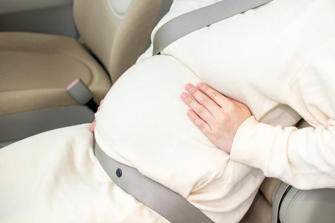podróż samochodem w ciąży
