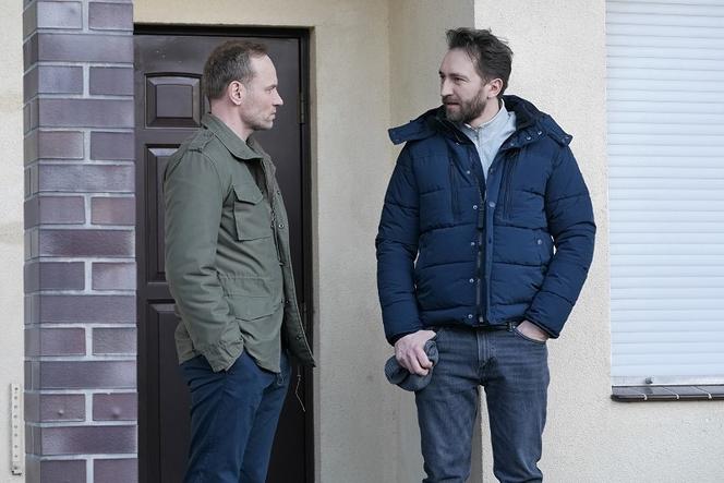 Pierwsza miłość, odcinek 3611:  Janek (Maciej Mikołajczyk), Arek (Dariusz Wieteska)