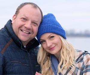 M jak miłość, odc. 1751. Tadeusz (Bartłomiej Nowosielski), Jagoda (Katarzyna Kołeczek)