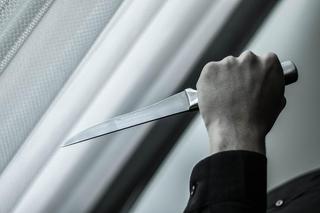 Brutalny napad i atak nożownika w Olkuszu. Policja szuka sprawców