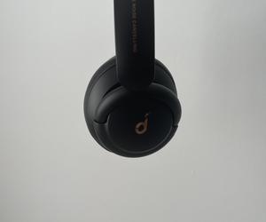 Soundcore Q30 