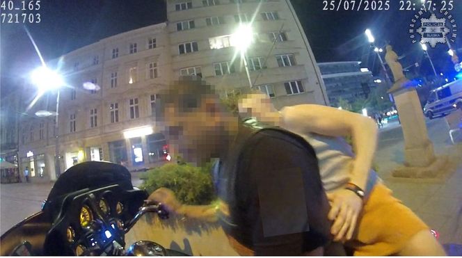 Pijany cudzoziemiec szalał na harleyu po Katowicach. Wjechał na chodnik. Miał przy sobie kastet