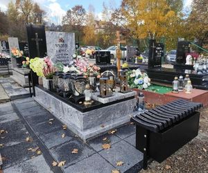 Justyna i Zbyszek zginęli z rąk Tadeusza Dudy. Pomnik na cmentarzu przypomina o horrorze