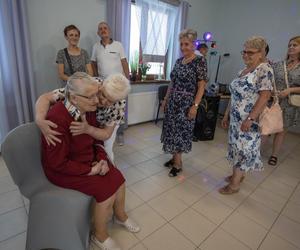 Pani Kazimiera pochodzi z Piątkowa w powiecie golubsko-dobrzyńskim, gdzie mieszka do dziś