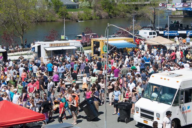 Festiwal Smaków Food Trucków w Gdańsku [LISTA]: Raj dla podniebienia, dobre miejsce na weekendowy chillout