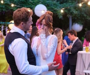 M jak miłość, odcinek 1890. Marcin (Mikołaj Roznerski), Kama (Michalina Sosna)