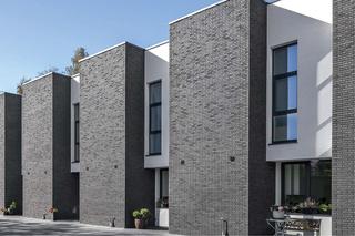 Efekt cegły na elewacji? Jakie materiały elewacyjne imitują mur ceglany?