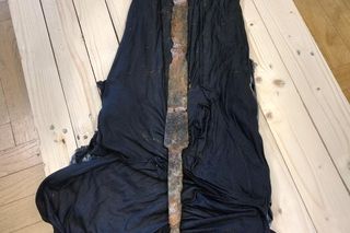 Średniowieczny miecz wyłowiony z Wisły