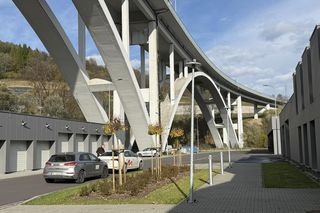 Kto rządzi na polskich placach budowy za miliardy złotych? GDDKIA pokazała statystyki