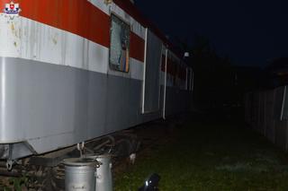 Lubelskie: Pijany włamywacz schował się przed policjantami pod stolikiem. Liczył, że go nie zauważą? 