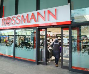 Rossmann wycofuje kosmetyki ze sprzedaży. Co się stało?