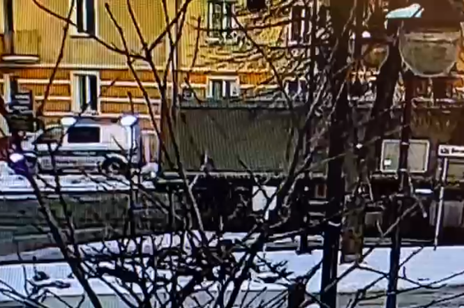 Braniewo: Samochód zepsuł się na skrzyżowaniu. Pomogli policjanci