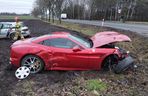 Wypadek w Radziejowie. Piękne Ferrari rozbite, 19-latek ukarany