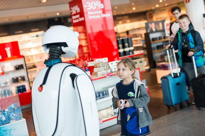 Na wrocławskim lotnisku roboty zastępują ludzi