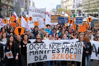 ZNP organizuje manifestację 1 września.  Nauczyciele domagają się podwyżek
