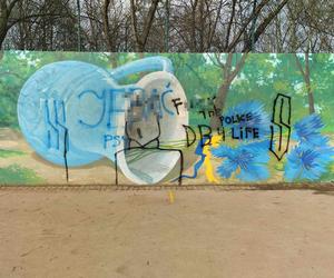 Mural w Parku Szczęśliwickim zniszczony