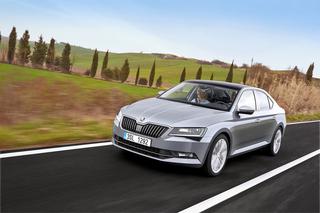 Flagowa Skoda Superb na nowych zdjęciach producenta