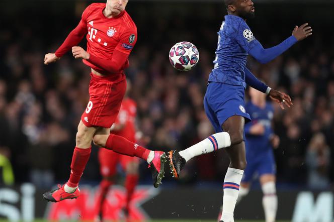 Robert Lewandowski w meczu z Chelsea