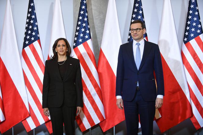 Premier RP Mateusz Morawiecki i wiceprezydent USA Kamala Harris wzięli udział w spotkaniu w KPRM w Warszawie