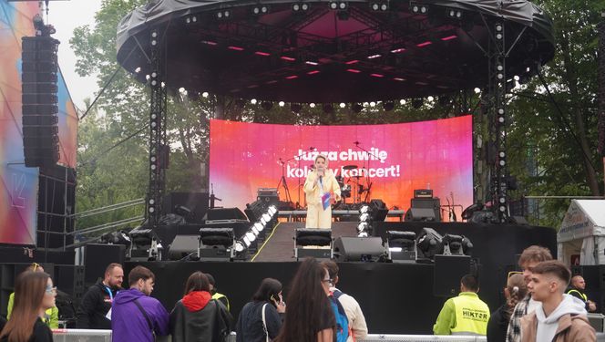 Kortowiada 2025. Koncerty na Plaży Kortowskiej przyciągnęły tłumy. Tak wyglądał drugi dzień imprezy!