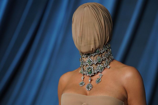 Wszyscy patrzyli na Kim Kardashian. Ale nic nie mogli zobaczyć!