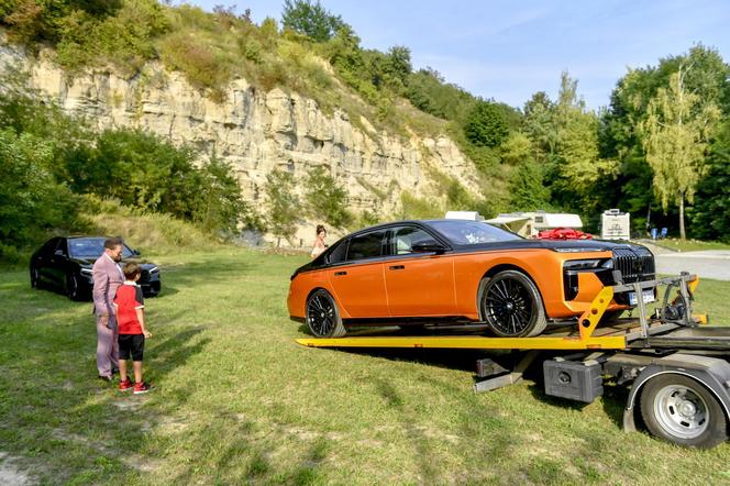 Krzysztof Rutkowski dał żonie auto za milion