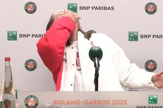 Salwa śmiechu na konferencji prasowej Igi Świątek! To już hit internetu!