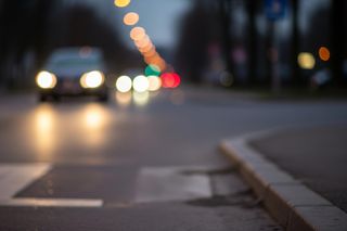 20 lat i już dwa zakazy. Recydywista szalał oplem na przejściu dla pieszych